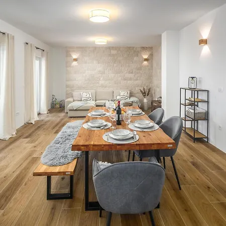 Gorgeous In Rojci With Kitchen *