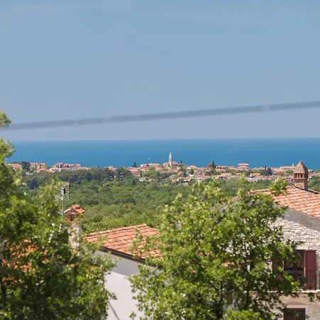 Gorgeous In Rojci With Kitchen Kaštelir