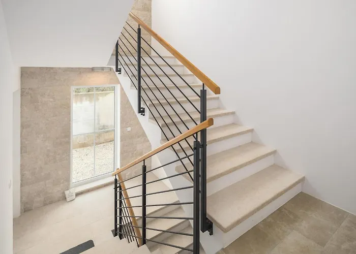 펜션 Gorgeous In Rojci With Kitchen *