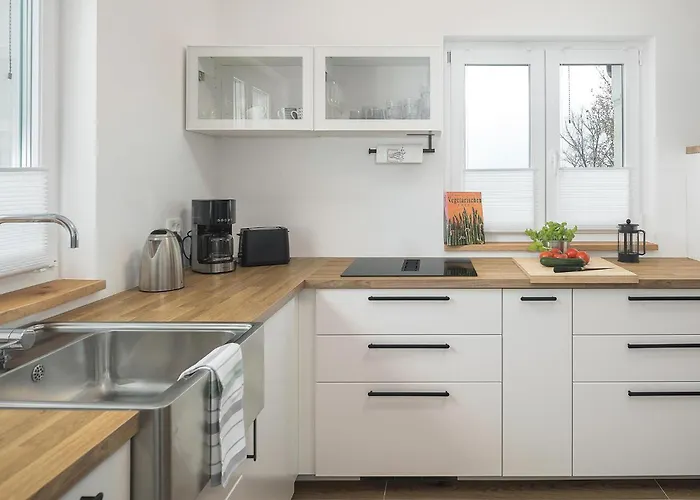 Gorgeous In Rojci With Kitchen 펜션 Rajki