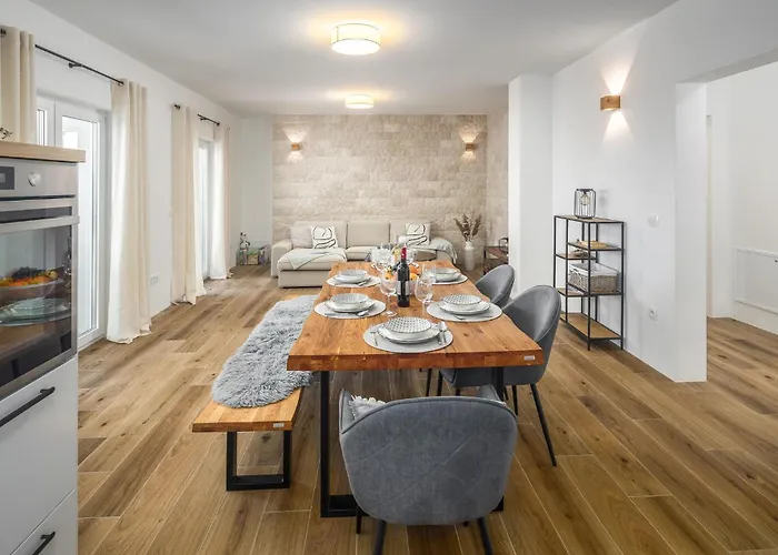 Gorgeous In Rojci With Kitchen *