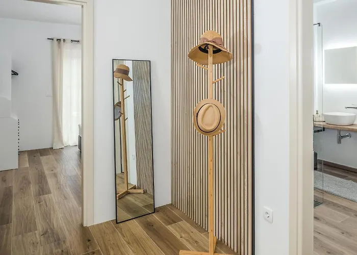 Gorgeous In Rojci With Kitchen 펜션 *